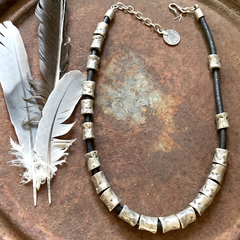 Antiqued Silver Hammered Bead on Thick Leather Rope Bohemian Modern Necklace - Picture 5 of 7
